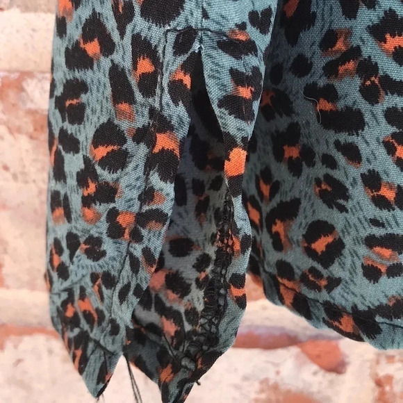 Grace & Emma Leopard Print Double Bell Sleeve Top - Picture 5 of 11